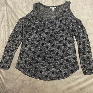 Aeropostale Gray Star Pattern Cold Shoulder Top